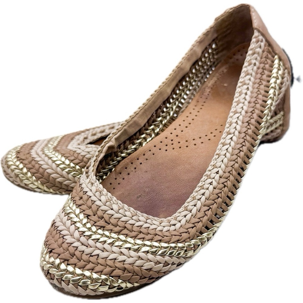 3/$15 Aldo Tan and Gold Braided Flats. leather size 9